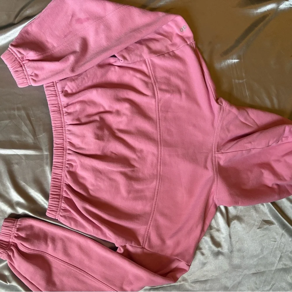 ALO Yoga Pink Half-Zip Cropped Hoodie - Picture 6 of 6